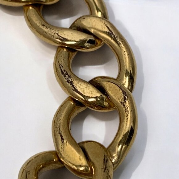 Juicy Couture Gold-Tone Chain Link Bracelet With Toggle Clasp 8" - Picture 5 of 6